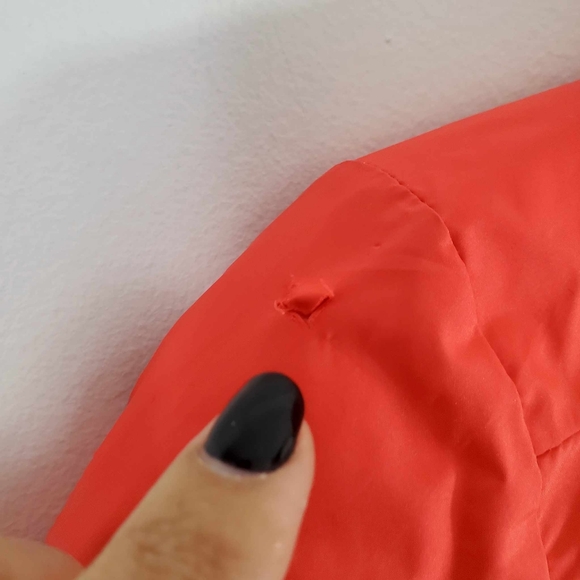 The North Face Puffer Jacket Womens - Picture 7 of 13